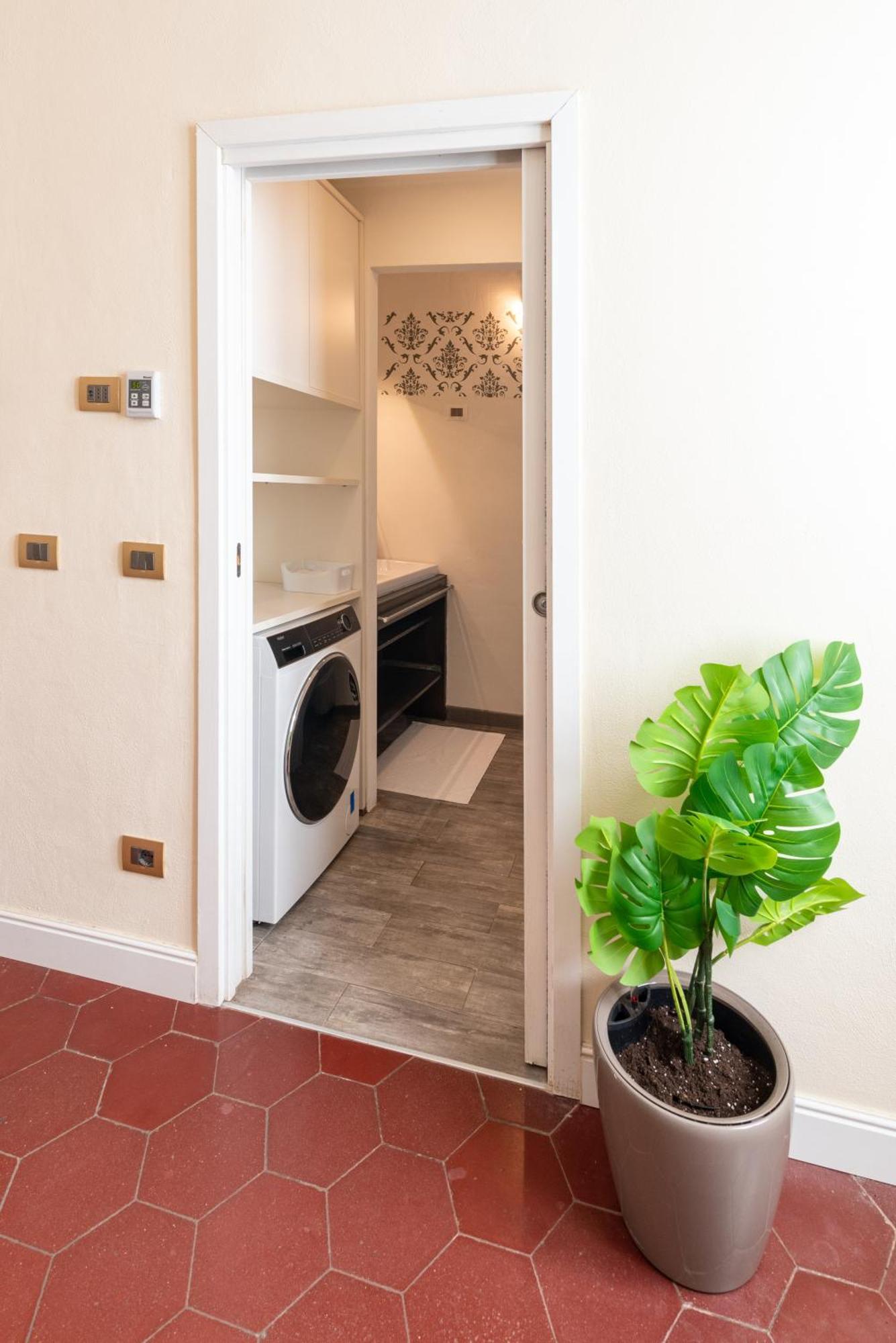 10' Duomo & Central Station Large Apartment Milan Extérieur photo